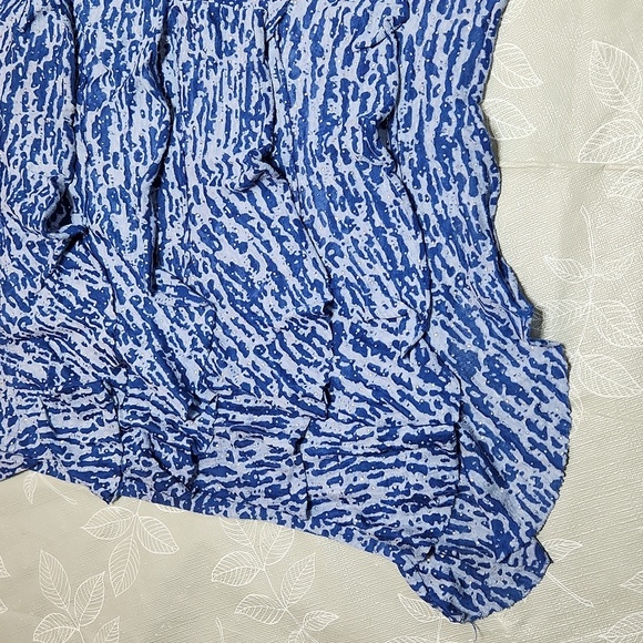 Ladies Vamp Top - Picture 3 of 6